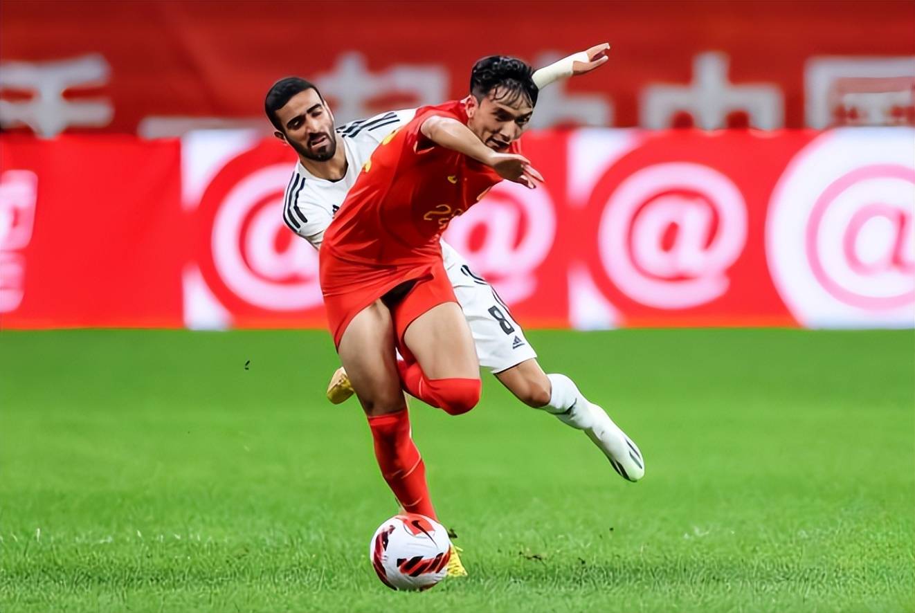 关于火力全开！亚洲杯比赛数据创纪录的信息