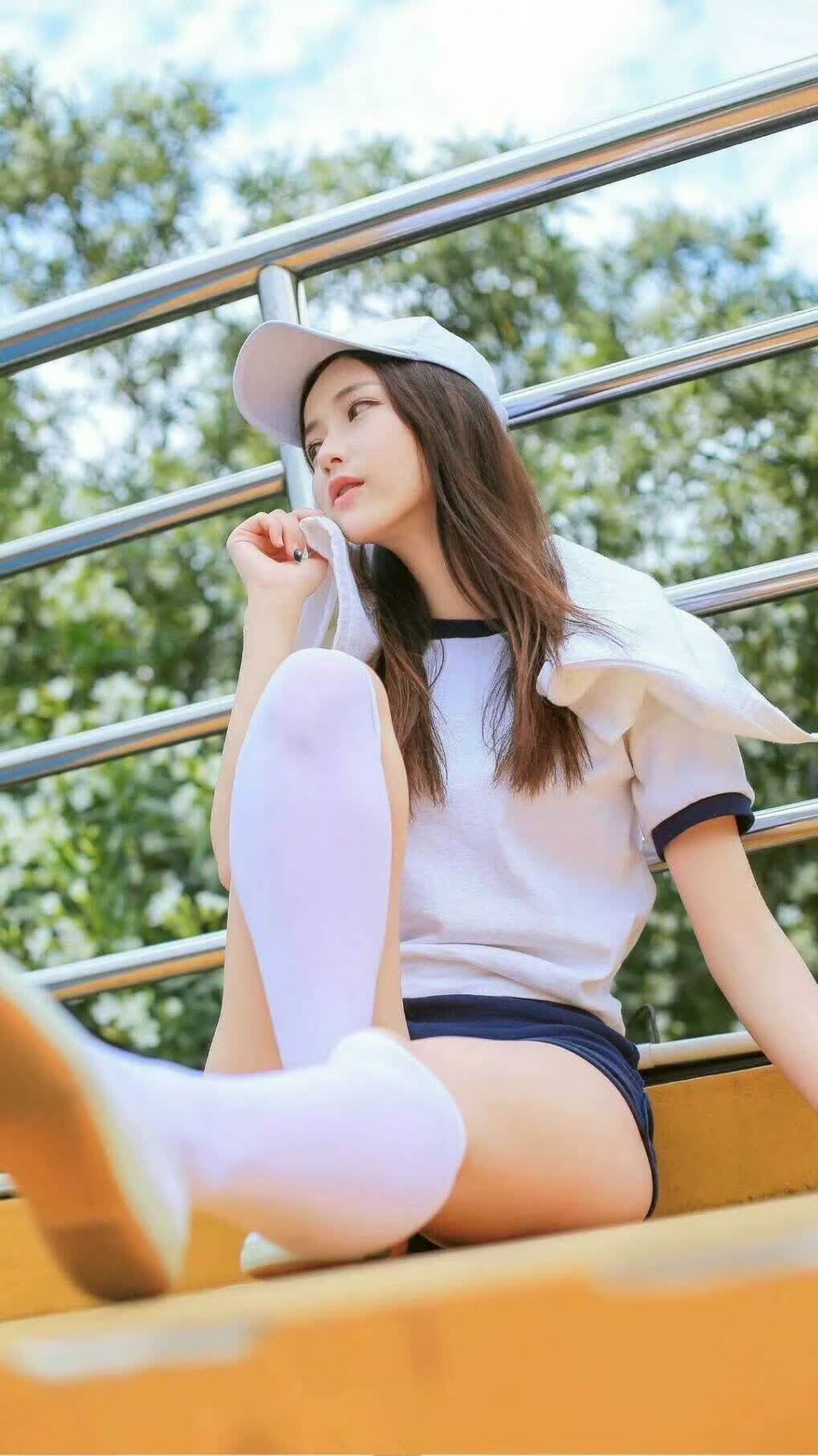 冰岛风暴席卷E组，姆巴佩归化首秀，闪电反击撕裂瑞士